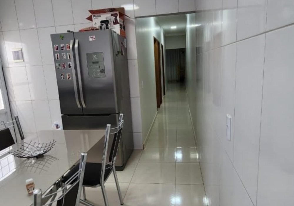 05a27ff7-ca30-478c-844a-9176413e6cca