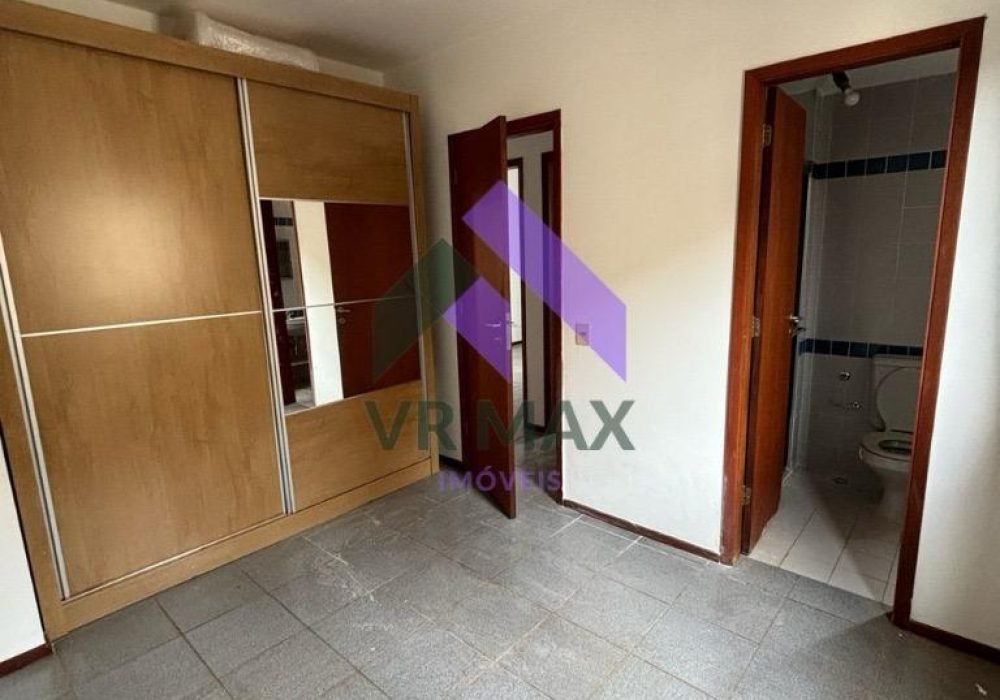 25eb938d-f35b-4f2f-b084-2c2f848e0a88