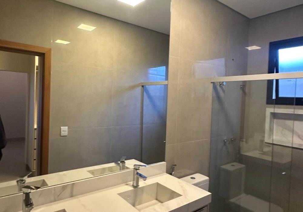 WhatsApp Image 2025-11-26 at 16.23.52 (2)